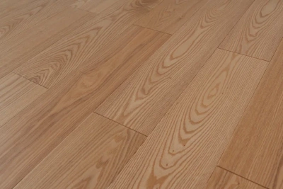 фото паркетной доски Amberwood Фьюжн Ясень Карамель Лак